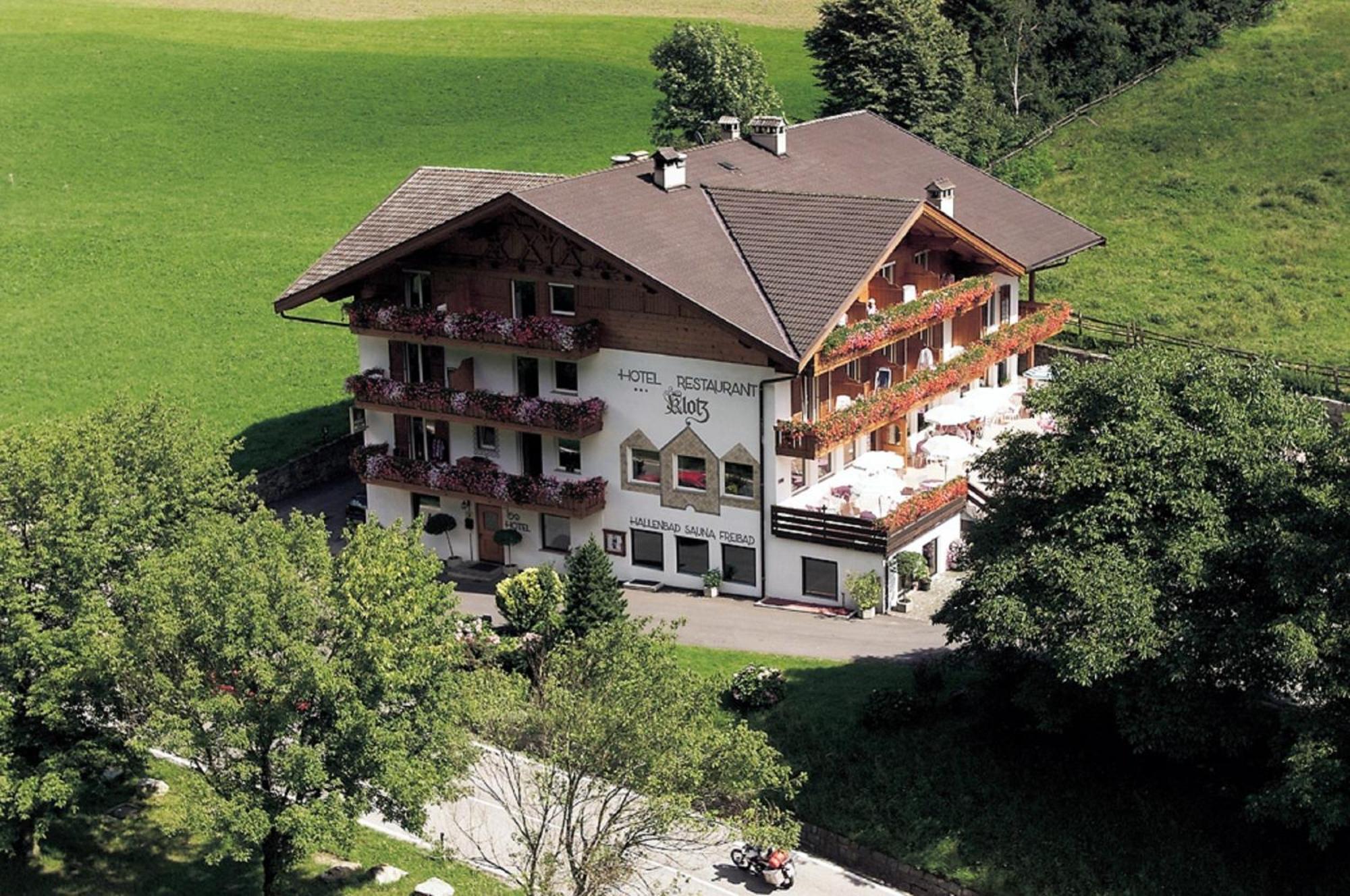 Hotel Klotz San Leonardo in Passiria Exterior photo